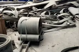 河南省陶瓷厂，车间灰尘满天飞，工人在恶劣的环境中上班视频封面