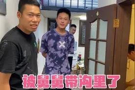 618四个人兼职卸快递，连续工作17个小时，把几个人累到怀疑人生视频封面