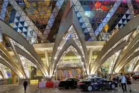 中国澳门，晚上9点30分，澳门特别行政区