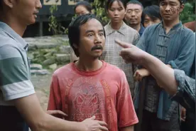 江山：低保户得知要交自来水开口费，不服，要大闹县政府。视频封面