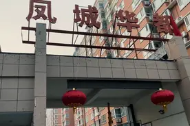 重庆特产《天子》请勿在公共场合吸烟严禁青少年购烟吸烟提倡戒烟