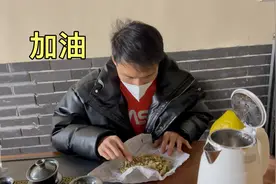 用电水壶煲中药会有什么后果，懂的人都不会这样做，看阿欢就知道