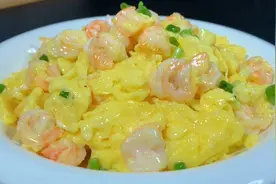 广东的虾仁滑蛋为什么这么好吃？原来做法这么简单，3分钟教会你