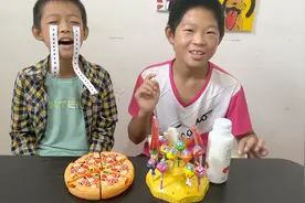 弟弟饭也不吃，汤也不喝，就想哭，这是怎么回事呀