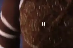 凶手作案够残忍的，用交带缠住口鼻把人活活憋死