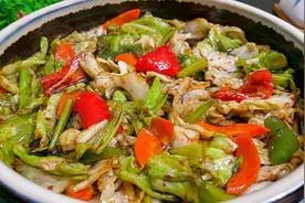 腌酱油泡菜好吃有诀窍，不要只加盐杀水，这样做脆爽入味不易坏视频封面