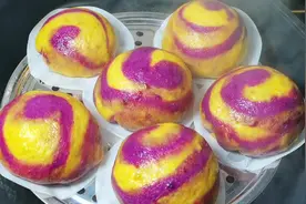 在家做紫薯南瓜双色包子，做法简单不用发面，小娃看到特别感兴趣