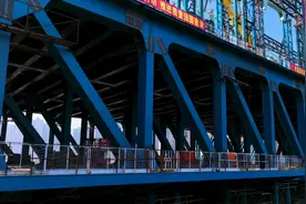 横空出世！安徽第一国内第二大公轨一体大桥，亮相引江济淮运河上视频封面