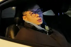 你女朋友和别的男人约会5小时候后和你分手视频封面