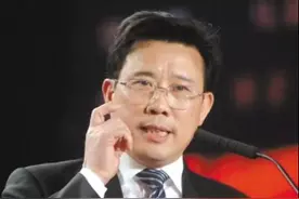 三一重工梁稳根印堂双竖纹是唯一的印堂 善纹，主头脑发育良好聪