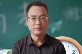 又是一年高考季：1977年我国举行了唯一一次冬季高考视频封面