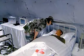 何晨光击毙蓝军司令，赢得演习也赢得女人心@西瓜创作研究中心视频封面