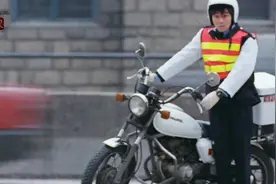 周星驰经典电影，当交警