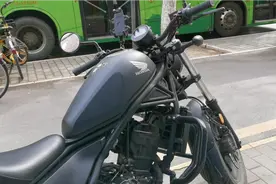 本田CM300个人体验不适合身高过高喜欢高速跑烂路的人，本田品质