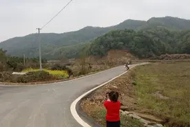 安徽池州东至县铁炉乡和江西九江彭泽县红旗村的交界处视频封面