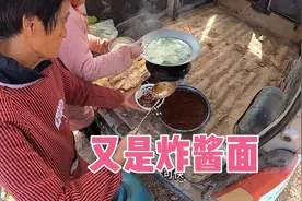 河南地头经典美食炸酱面，做法简单方便，随时随做好好吃