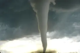 封面上的龙卷风眼熟？它是体积最小官方F5龙卷风2008 Elie Tornad视频封面