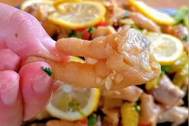 网红柠檬泡椒凤爪，其实做法很简单，记住这3点，酸辣开胃又脆爽