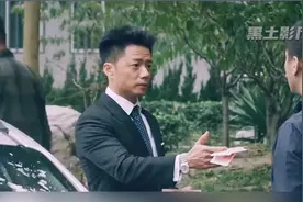 段奕宏瞧不起孙红雷开的国产车，孙红雷直接开来奥迪R8超级跑车！