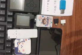 用读卡器连接手机下载歌曲到MP3