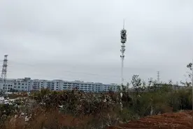 湖南最有名的大型工厂，总部位于长沙，员工开着小轿车上班视频封面