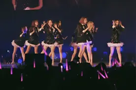 韩国女团演唱会，劲歌热舞，视听尊享，大海全是水，美女全是腿。视频封面