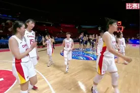 中国女篮对波黑第四节完整版！姚明现场督战，女篮47分大胜，霸气视频封面