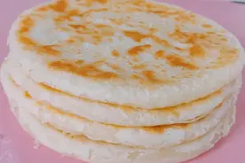 早餐油盐饼，就这么简单，不发面不醒面，外酥里软，放3天都不硬