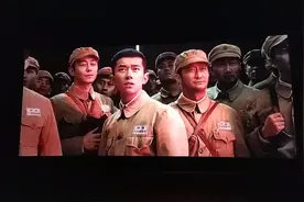 英雄的连队，英雄的兵，人民不会忘记！视频封面