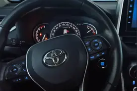 升级了一下车机系统再也不用手机导航了#丰田-荣放RAV4原车屏升级视频封面