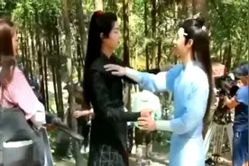 盘点阿令花絮来一波，肖战王一博片场搞笑互动，旁人都见怪不怪了