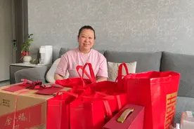 儿子明天订婚，66000礼金和5金已备齐，明天带着6样礼去亲家家里