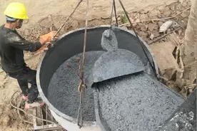 桥梁桩基水下砼灌注施工。