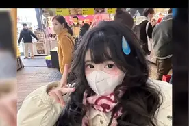 蔡萝莉辟谣被噶腰子！称自己20岁出头未婚，胸口的淤青引争议视频封面