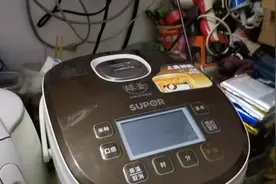 苏泊球釜电磁智能电饭煲插无反应，拆机检查什么原因？视频封面