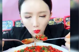 吃辣界的天花板，盘点吃辣最狠的五位美食博主，你敢这么吃吗？