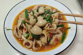 无良商家，买4斤肥肠里面包了两斤油，买东西还是的熟悉的地方买