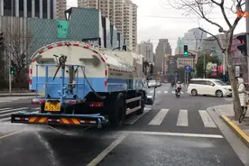 洒水车工作视频封面