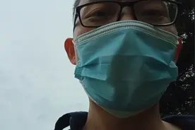 海底捞离职员工去吃海底捞是什么感受？嗯。离开海底捞是对的。。视频封面