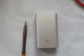 充电宝进水损坏不要丢，只要细心观察维修很容易!效果依旧给力!