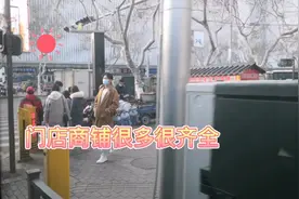 坐公交看青岛，李沧繁华地，这边居住和生活挺不错的。小姐姐很多视频封面