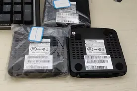 电视盒子刷机，一个优盘，一个针，几分钟搞定，很简单