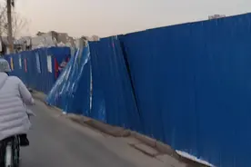民主路东路大面积拆迁不知道要盖出多少楼房子，还有投资价值吗视频封面