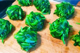 青菜储存方法简单，放上一年也不坏，没技巧没难度，多囤点慢慢吃视频封面