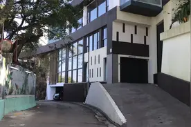 香港太平山顶周星驰家几十亿的豪宅，真有钱啊视频封面