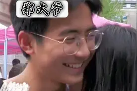 2023高考结束，儿子表白妈妈：我真的很爱她（视频最后有惊喜）视频封面