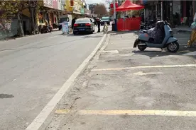 安徽和江苏徐州交界处，村民防疫严守每个角落，一个苍蝇都不放过视频封面