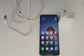 小米11 Pro开箱上手视频封面