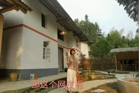 信佛人士在金盆山隐居，从此远离城市的喧嚣，不问世间事，羡慕吗