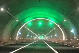 12月24日，重庆渝黔高速公路复线正式通车啦！隧道限速100公里！视频封面